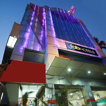 Fabhotel Star Kochi Exterior foto